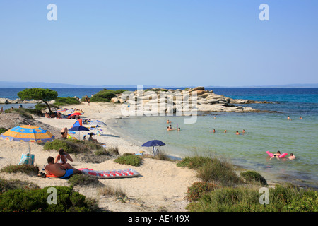 Karidi Beach in der Nähe von Vourvourou auf Sithonia Halbinsel auf der Halbinsel Chalkidiki in Griechenland Stockfoto