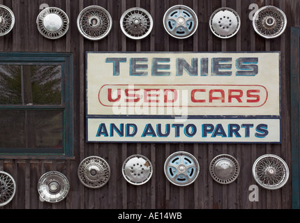 A der fünfziger Jahre Stil Auto-Teile-Shop im Rahmen einer Filmkulisse Stockfoto