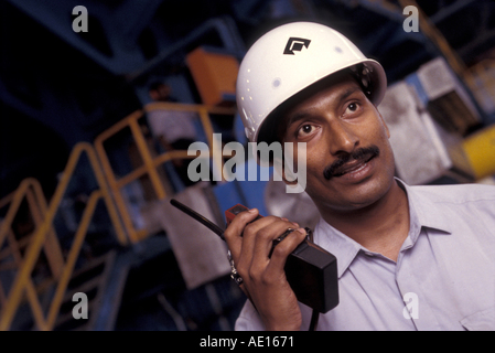 Arbeiter im Segel Steel Authority of India Ltd Werk Salem Tamil Nadu, Indien Stockfoto