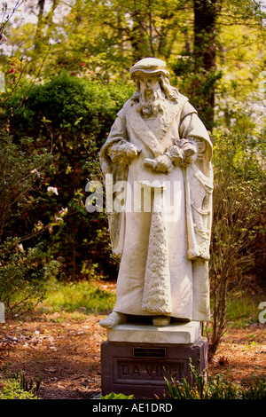 Statue von Leonardo Da Vinci an der Norfolk Botanical Gardens Norfolk VA April 2005 Stockfoto