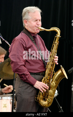 US-amerikanischer Saxophonist Scott Hamilton erklingt in Brecon Jazz Festival Powys Wales UK Stockfoto