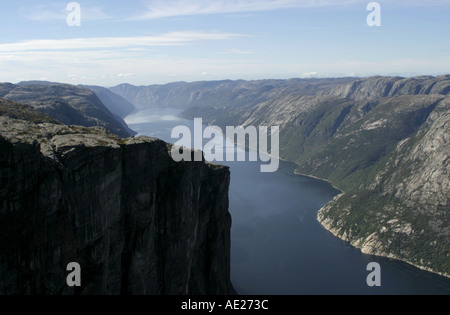 Lysefjord vom Kjerag Stockfoto