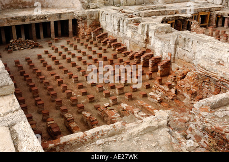 Reste der alten Dampfbäder Thermae der archäologische Ort von Kourion in Zypern Stockfoto