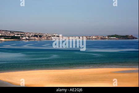 St Ives angesehen von Hayle in Carbis Bay Cornwall UK Stockfoto