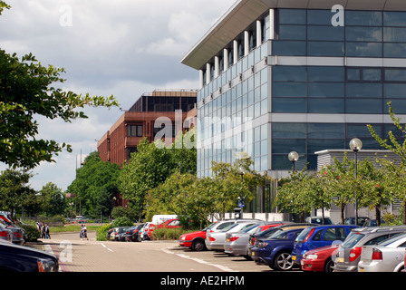 Büro Gebäude, Innenstadt von Milton Keynes, Buckinghamshire, England, UK Stockfoto