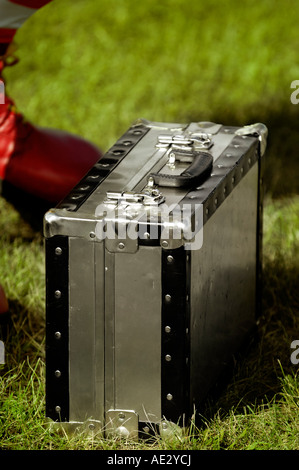 Glänzendes Metall Koffer Stockfoto