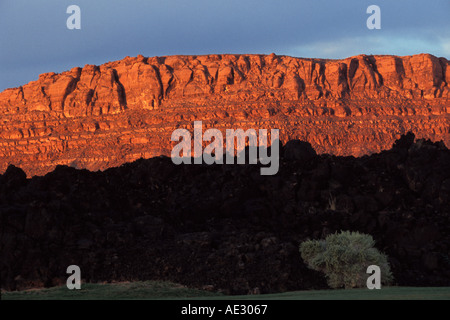 Utah, St George, Entrada bei Snow Canyon, roten Felsen-Hügel Stockfoto