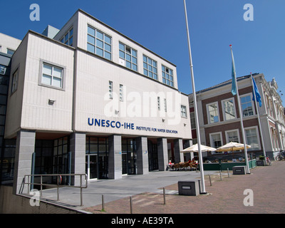 das UNESCO-IHE-Institut für Freiwasser-Ausbildung Gebäude Delft Zuid Holland Niederlande Stockfoto