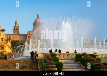 der Font Magica magischen Brunnen der Palau Nacional Nationalpalast Montjuic-Barcelona-Spanien Stockfoto