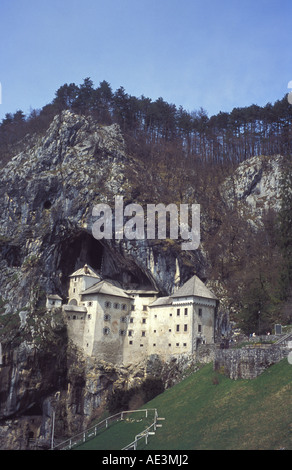 Burg Predjama Slowenien Stockfoto