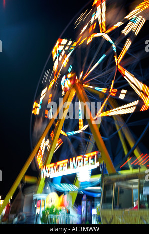 Riesenrad am Abend Stockfoto