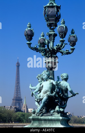 Eiffelturm vom Pont Alexandre III, Paris, Frankreich Stockfoto