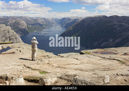 Blick auf den Lysefjord aus Kanzel Rock Lysefjord Stavanger Norwegen Stockfoto