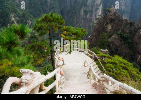 Wanderweg, Xihai (Westmeer) Tal, Berg Huangshan (Yellow Mountain), UNESCO World Heritage Site, Provinz Anhui, China, Asien Stockfoto