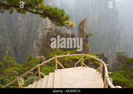 Wanderweg, Xihai (Westmeer) Tal, Berg Huangshan (Yellow Mountain), UNESCO World Heritage Site, Provinz Anhui, China, Asien Stockfoto