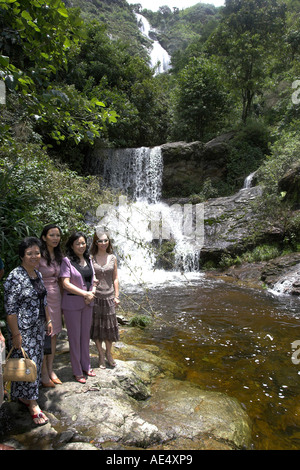 Silber Wasserfall in der Nähe von Sapa Resort beliebt bei Touristen für Tages-Ausflüge-Nord-Vietnam Stockfoto