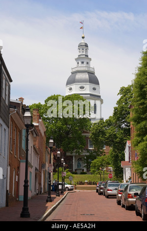 Die Rückseite des Maryland State Capitol Gebäude in Annapolis gesehen aus einer Wohnstraße führt zu die statehouse Stockfoto