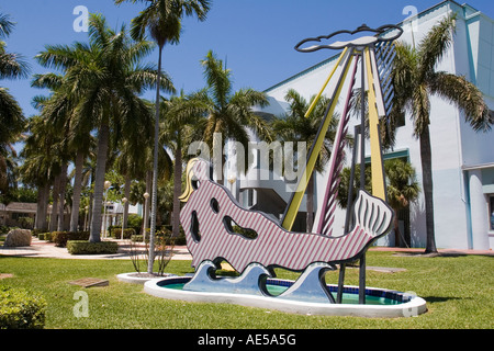 Roy Lichtenstein Mermaid Skulptur - Pop-Art Design außen Jackie Gleason Theater of Performing Arts-Miami Beach-Florida Stockfoto