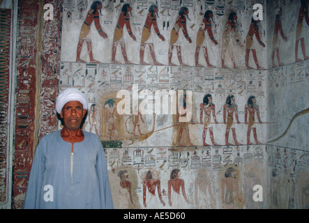 Ägyptischen Mann Wache in King Seti Grab im Tal der Könige-Luxor-Ägypten Stockfoto