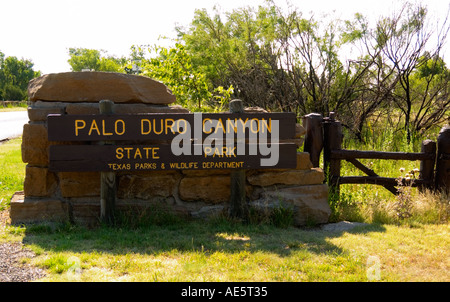 Schild zum Palo Duro Canyon State Park in der Nähe von Amarillo, Texas, USA Stockfoto