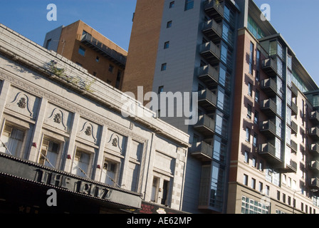 Ritz und modernen Wohnungen Whitworth St Manchester UK Stockfoto