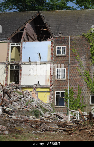 Abriss alte Wohnblock abgerissen Stockfoto