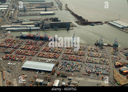 Liverpool Docks, Bootle, Merseyside, North West England, Luftbild anzeigen, Sommer 2007 Stockfoto