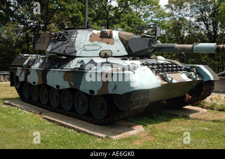 Deutscher Panzer Leopard 1A4 Kaliber 105 mm Stockfoto