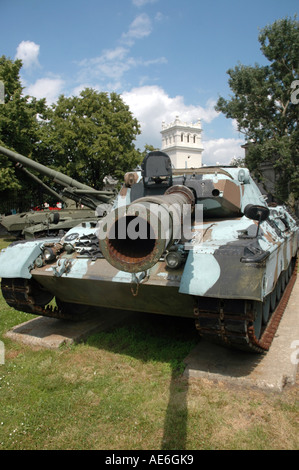 Deutscher Panzer Leopard 1A4 Kaliber 105 mm Stockfoto