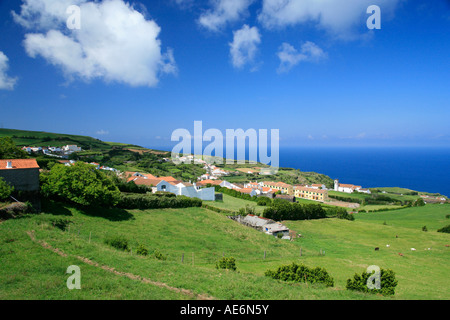 Teilansicht des Pedreira Nordeste Dorf. Insel Sao Miguel, Azoren, Portugal Stockfoto