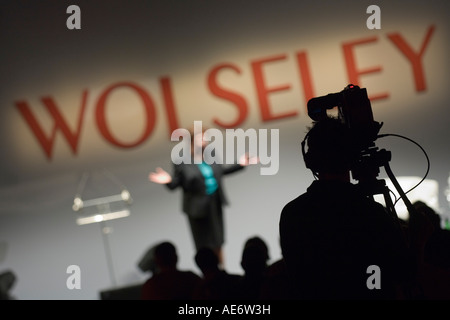 Video-Crews film eine große jährliche Konferenz Cannes Frankreich April 2006 Stockfoto