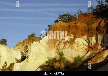 Felsen in Ocre Grube Colorado Provencal, Rustrel, Provence, Frankreich Stockfoto