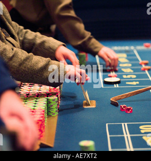 Casinocraps Tisch kein Modell Version benötigt keine Gesichter oder erkennbare Merkmale in Schuss Stockfoto