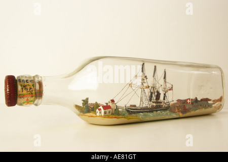 Schiff in der Flasche Stockfoto