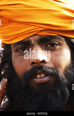 Porträt einer jungen Sadhu ein heiliger Mann in der hinduistischen Glauben und Tradition Nepal 2007 Stockfoto