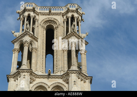 Turm der Kathedrale von Laon (Frankreich) Stockfoto