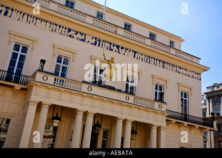 Das Athenaeum Gentlemens Club in London England Stockfoto