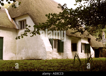 Reetdachhaus als Quäker Gemeindehaus in kommen, um gute Cornwall England Großbritannien United Kingdom GB UK Stockfoto