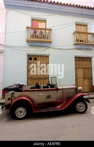 Amerikanischer Oldtimer, Ford Modell 1929, EIN Cabriolet, geparkt in Trinidad Kuba Stockfoto