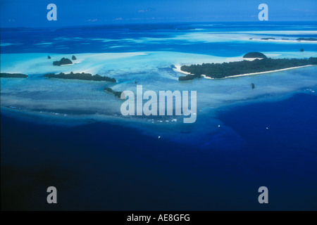 Die berühmten Tauchplatz, Blue Corner, ragt in die Philippinische See, entlang der südwestlichen Barrier Reef in Palau. Stockfoto