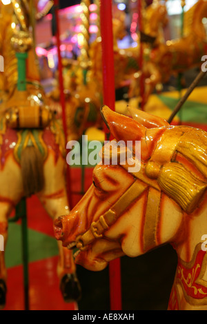 Detail der Pferdekopf auf Karussell am Goose Fair, Nottingham Stockfoto