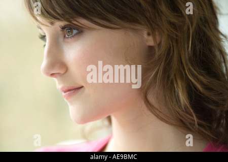 Jungen denken Frau im Profil, Nahaufnahme Stockfoto