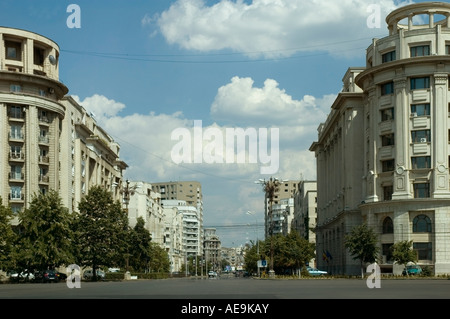 Architektur an der Straßenkreuzung Bulevardul Natiunile Unite Bukarest, Rumänien, Europa, EU Stockfoto