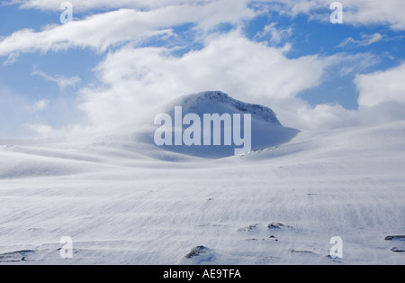 Landschaft am Polarkreis auf der Autobahn E6-Norwegen Stockfoto