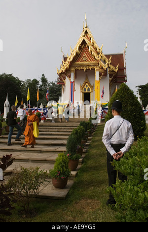 Jährliche Feier der Gründung des BUDDHAPADIPA Buddhistentempel in Wimbledon London SW19 England Stockfoto