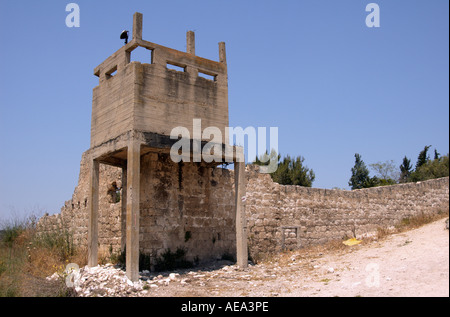 Der alten Umfassungsmauer des ursprünglichen Vergleichs Bat Shlomo 1889 gegründet, die jüdischen Siedler aus arabischen Überfällen zu schützen Stockfoto