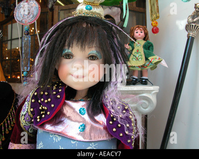 Puppe in einem Schaufenster in New Orleans Stockfoto