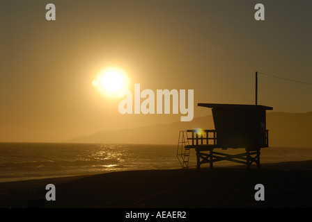 Sonnenuntergang über den Strand von Point Dume, Malibu, Kalifornien. Stockfoto