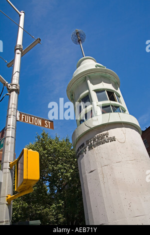 Titanic Memorial Lighthouse Front Street Lower Manhattan New York City New York USA Stockfoto