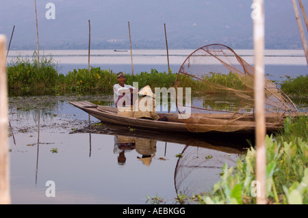 Die schönen Menschen und Landschaften von Myanmar Birma im Jahr 2006 Stockfoto